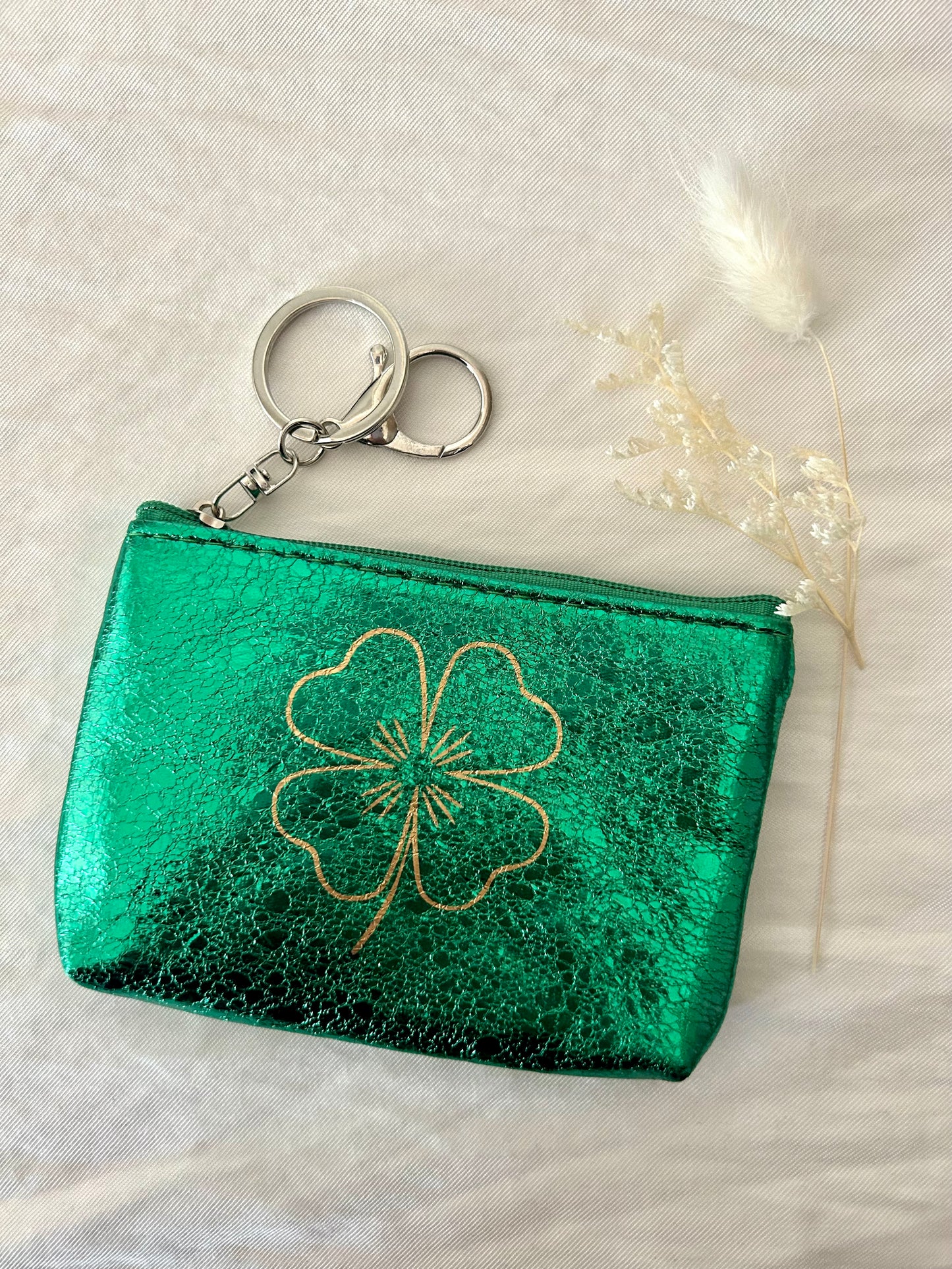 Sleutelhanger portemonnee Clover | METALLIC GREEN